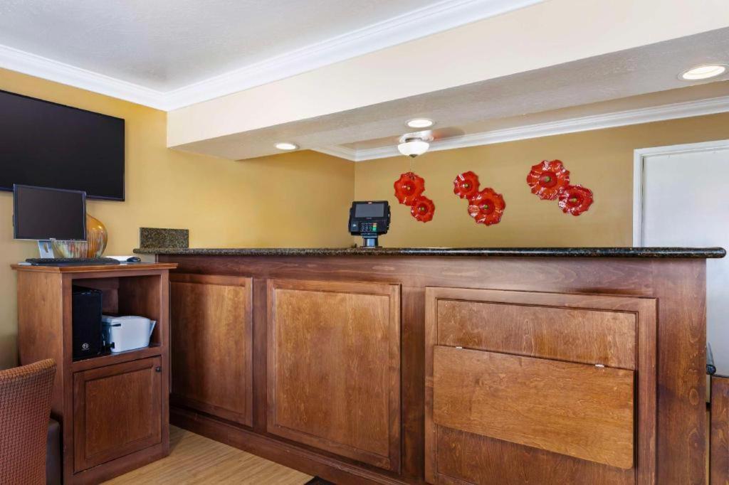 Best Western Hanford Inn Eksteriør billede